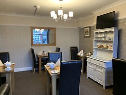 Philmar Guest House