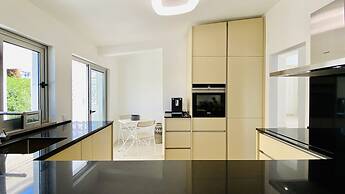 Moderna CIP