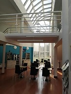 Hotel Mervil Airport