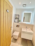 Apartment Twelve