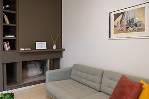 CHROMA Lodge Rafina