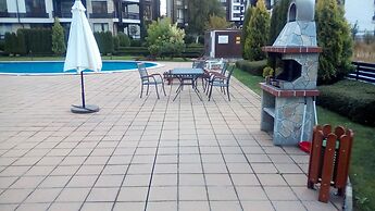 1 Bed - Sleeps 4 - Pets - Mountain Views
