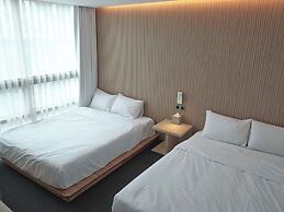 UH Suite The Myeongdong