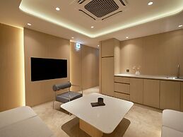 UH Suite The Myeongdong
