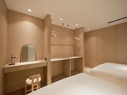 UH Suite The Myeongdong