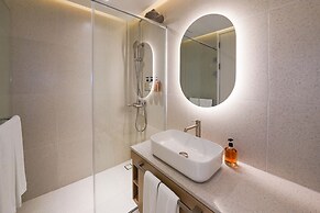 UH Suite The Myeongdong