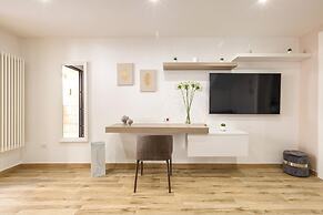 2252 Suite 79 by Barbarhouse