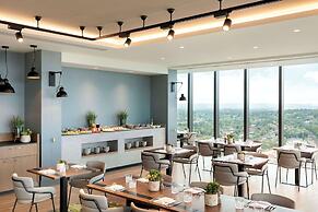Hilton Woking