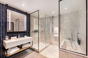 Hilton Woking