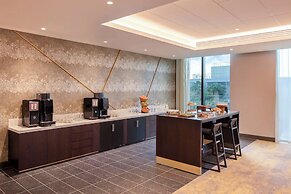 Hilton Woking
