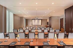 Hilton Woking