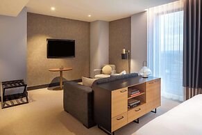 Hilton Woking