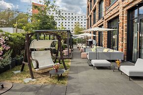 Hotel AMANO East Side