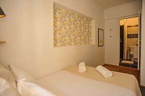 My Fair Lisbon -modern flat with elevator in central Lisbon