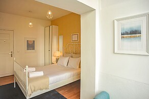 My Fair Lisbon -modern flat with elevator in central Lisbon