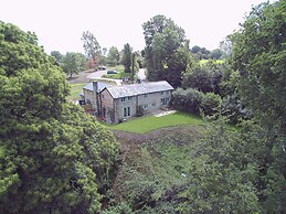 Hillside Cottage