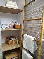 House Sleeps 4 With Pets