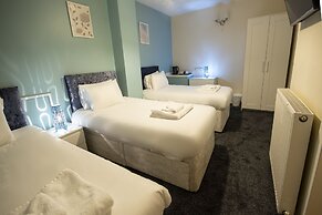Irvine Riverside Guesthouse