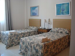 Catalina 3B Apartment Facing the sea