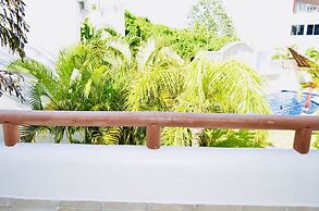 Gorgeous 22 People Villa With Pool Playacar Phase 2