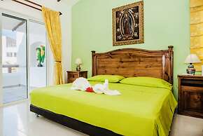 Gorgeous 22 People Villa With Pool Playacar Phase 2