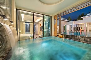 Phukalini Luxury Pool Villa & Onsen