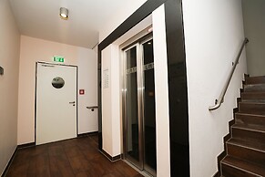 The Atrium Hotel