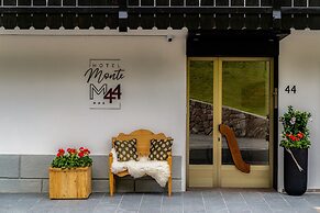 Monte44