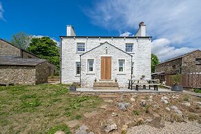 Hollins House