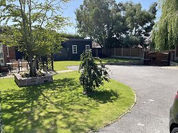 Borrowfield Lodge