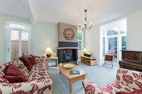 Borrowfield Lodge