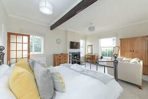 Borrowfield Lodge
