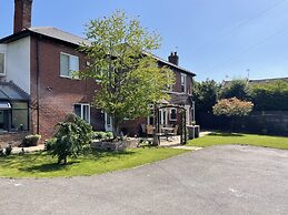 Borrowfield Lodge