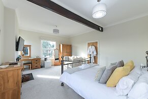 Borrowfield Lodge