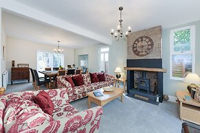 Borrowfield Lodge