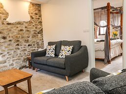 Honey Bee Cottage