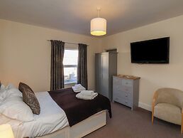 4 Normanby Terrace