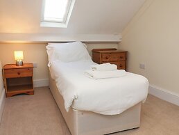 4 Normanby Terrace