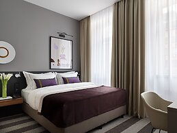 B.60 Hotel
