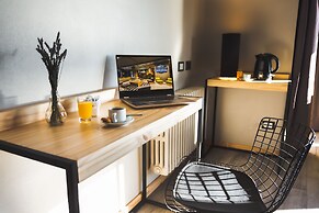 Hotel Ecomax