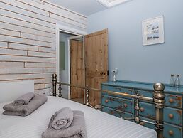 2 Cliff Cottages