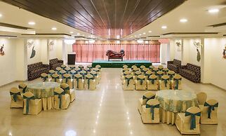 Spring Sky Mughalsarai by ShriGo Hotels
