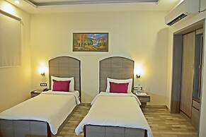 Spring Sky Mughalsarai by ShriGo Hotels