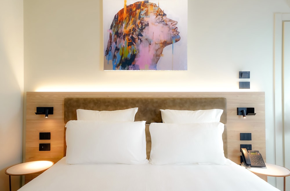Bergamo Inn 21