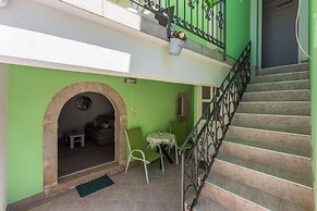 Villa Green Point