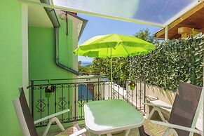 Villa Green Point