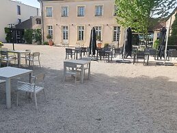 ibis styles Dijon Sud Domaine de Beauregard