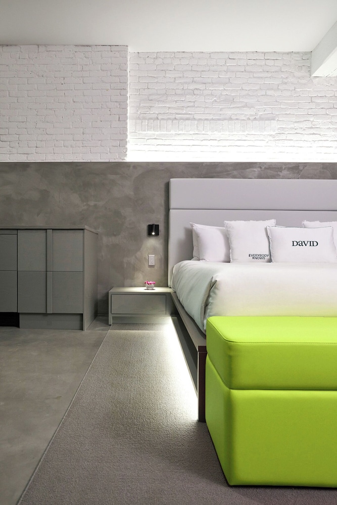 David Hotel