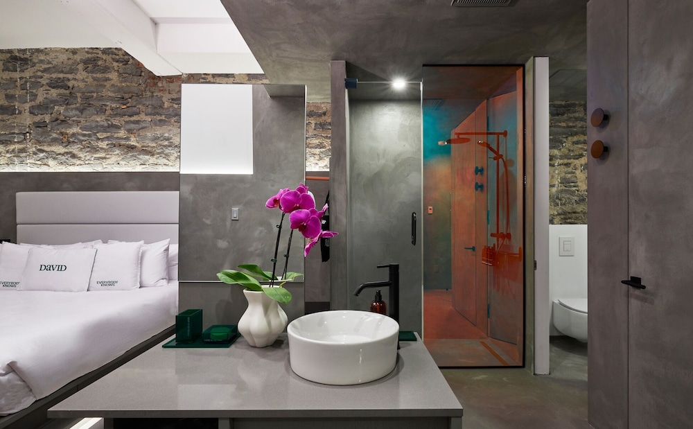 David Hotel