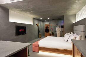 David Hotel